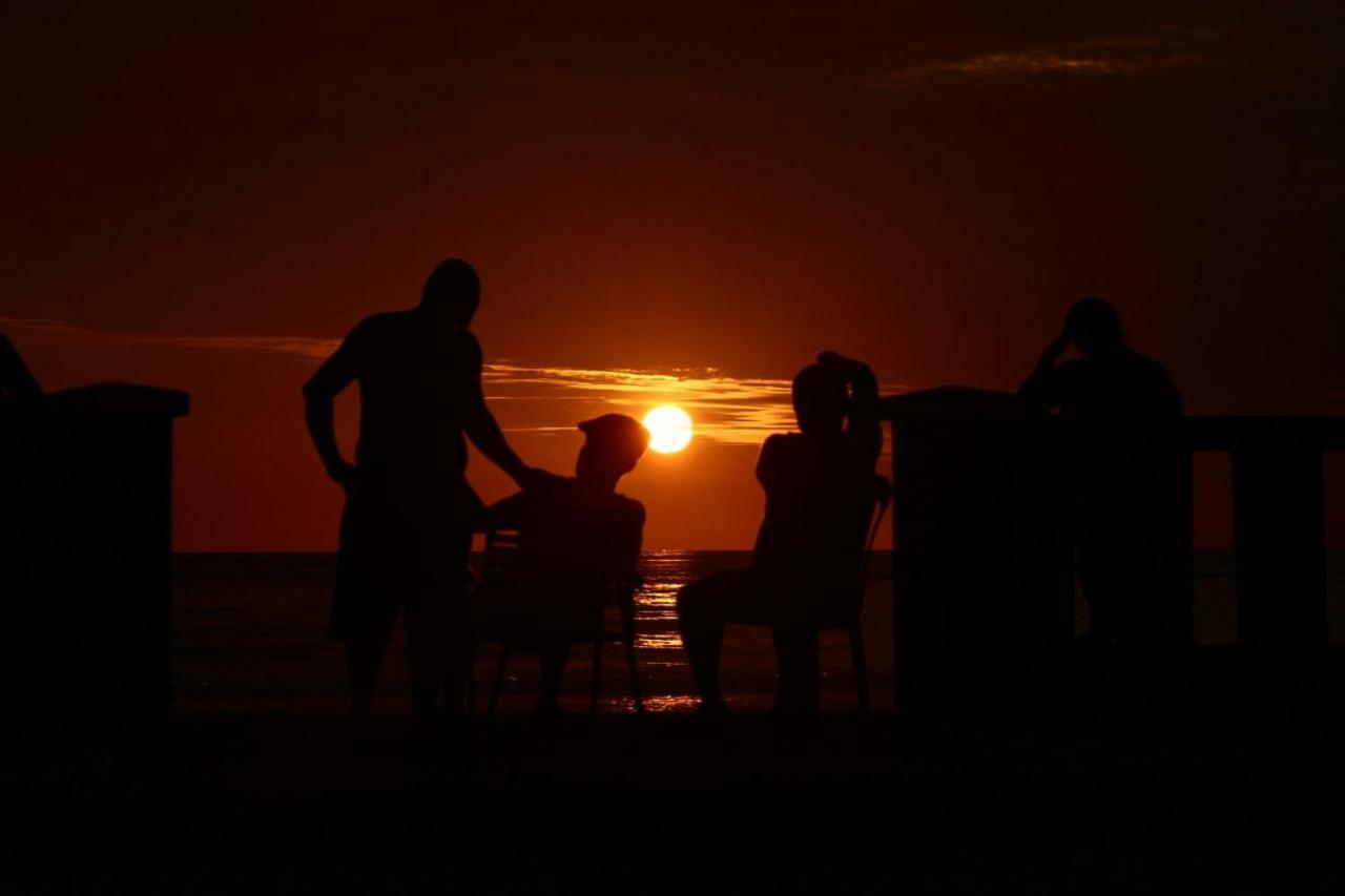 Hostal Mirada Al Mar Las Tunas 外观 照片